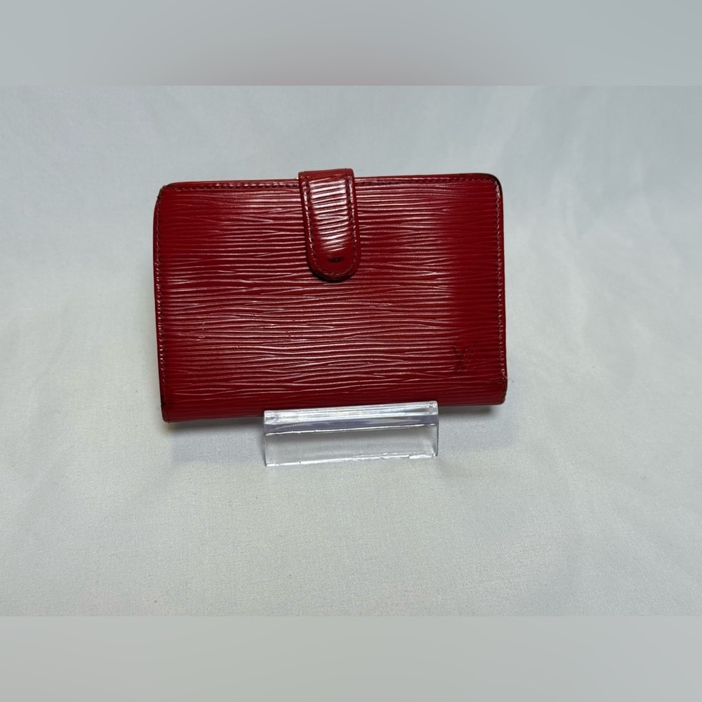Authentic Louis Vuitton Red Epi Leather Kisslock Snap Wallet Date Code: MI0097